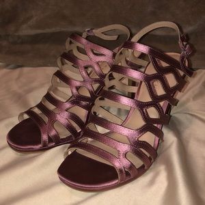 Kelly and Kate strappy heels 💜